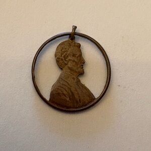 Vintage Lincoln Cameo & 10 Commandments with gift box